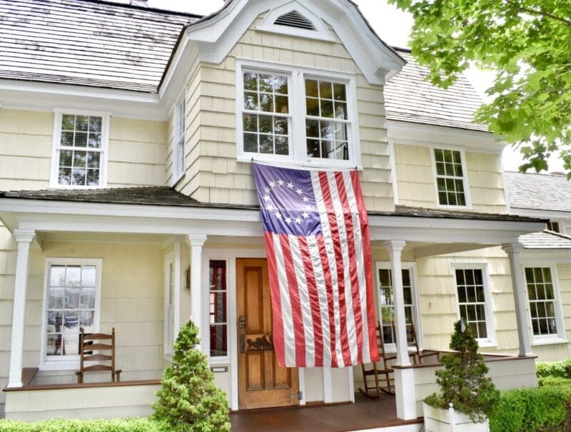 1708 House historic american flag