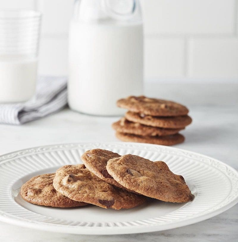 tate's bake shop famous chocolate chip cookies with milk