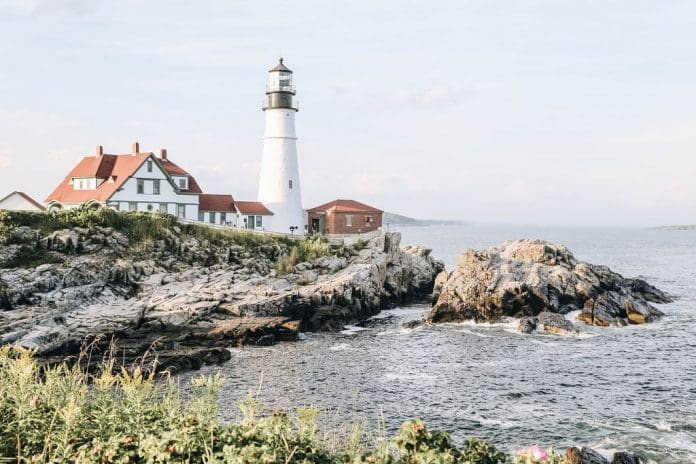 Portland Lighthouse Rocky Shore Maine | East End Taste Magazine