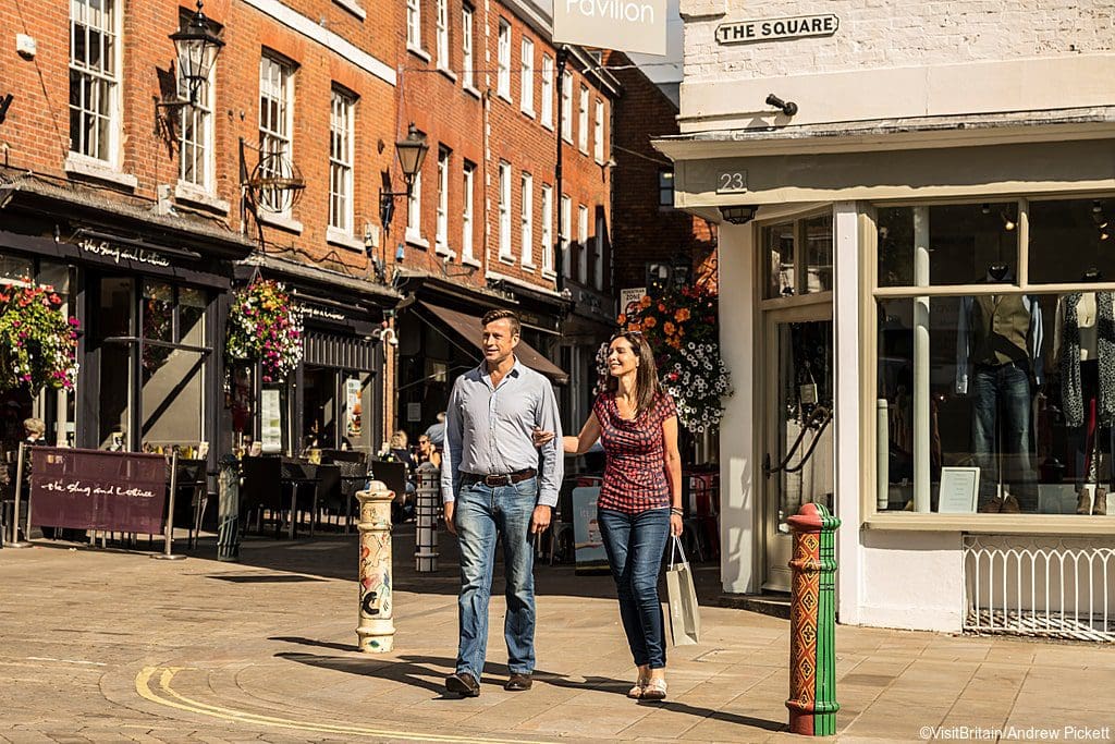 Couple Shopping in Winchester