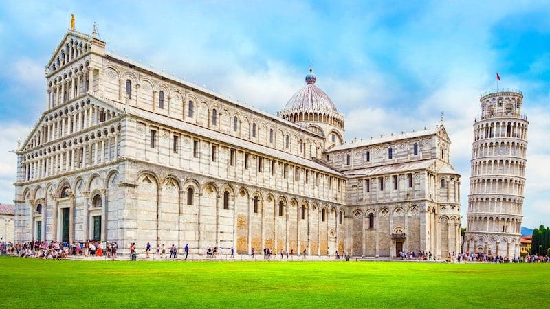 pisa italy leaning tour beautiful towns tuscany