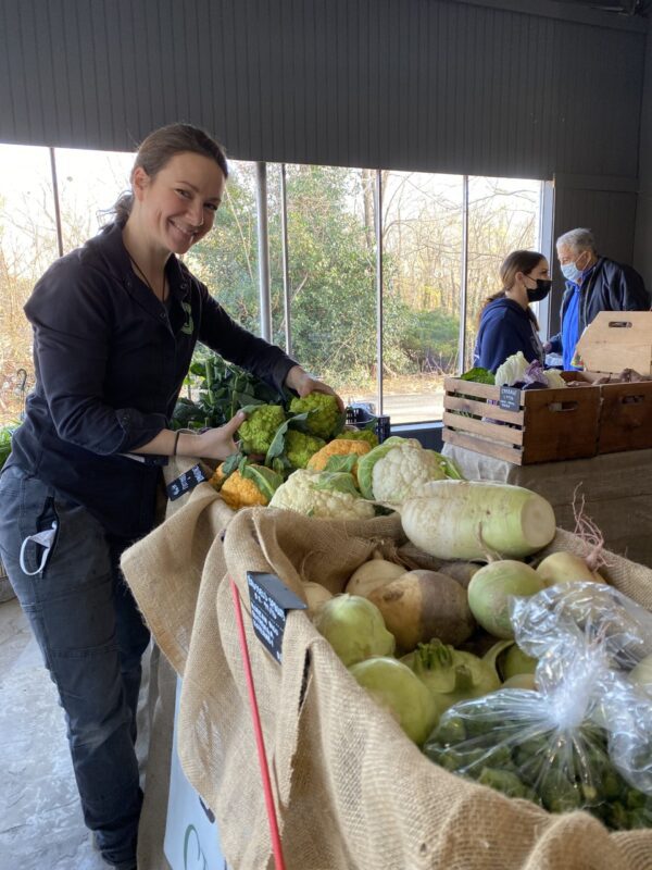 east end food market vegetable vendor