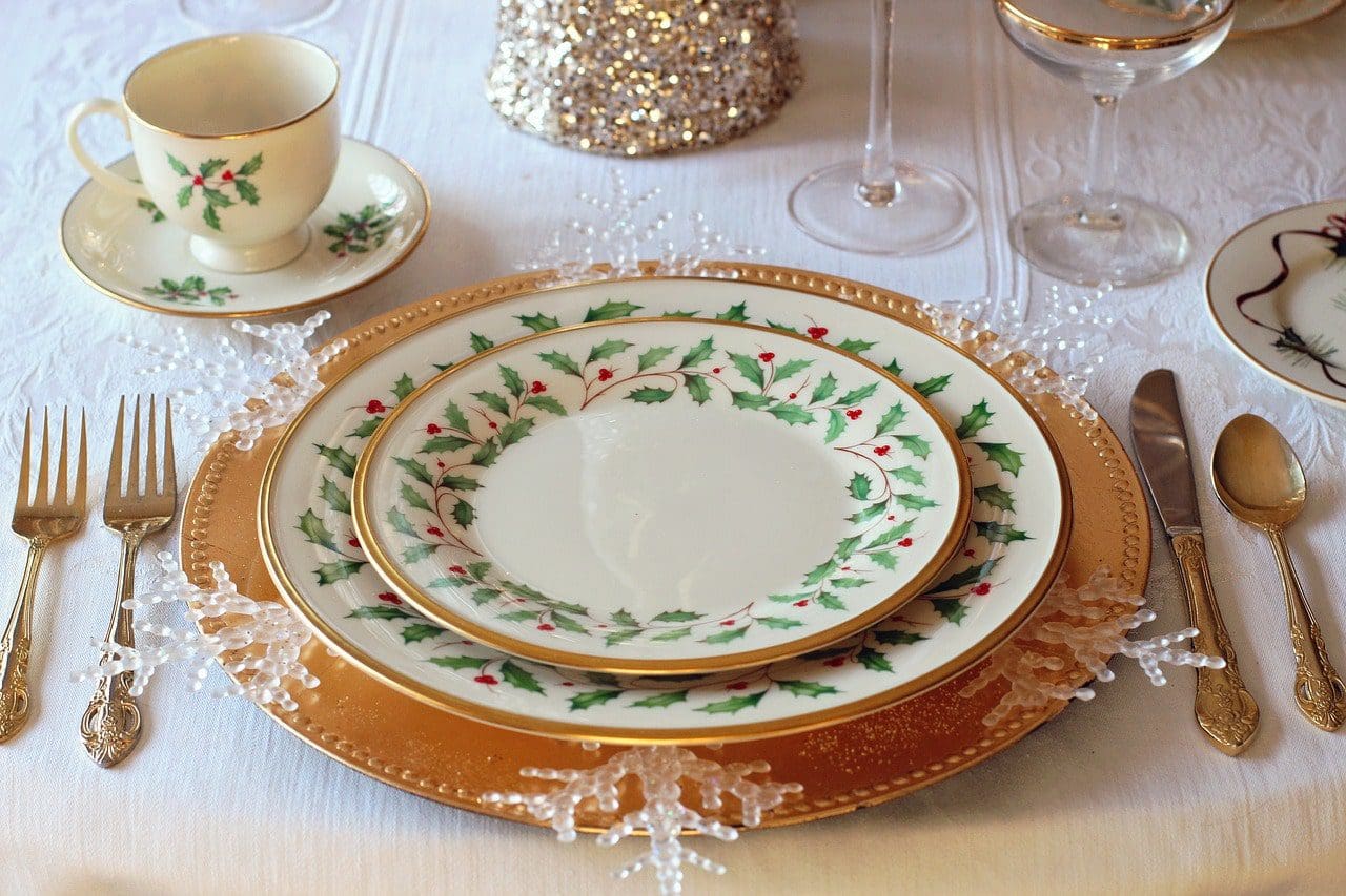 christmas table dishes fine china decor