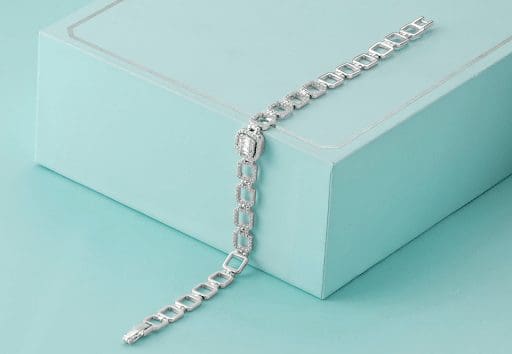 diamond bracelet on eggshell blue box