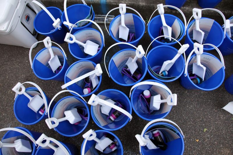 blue pails white shovels