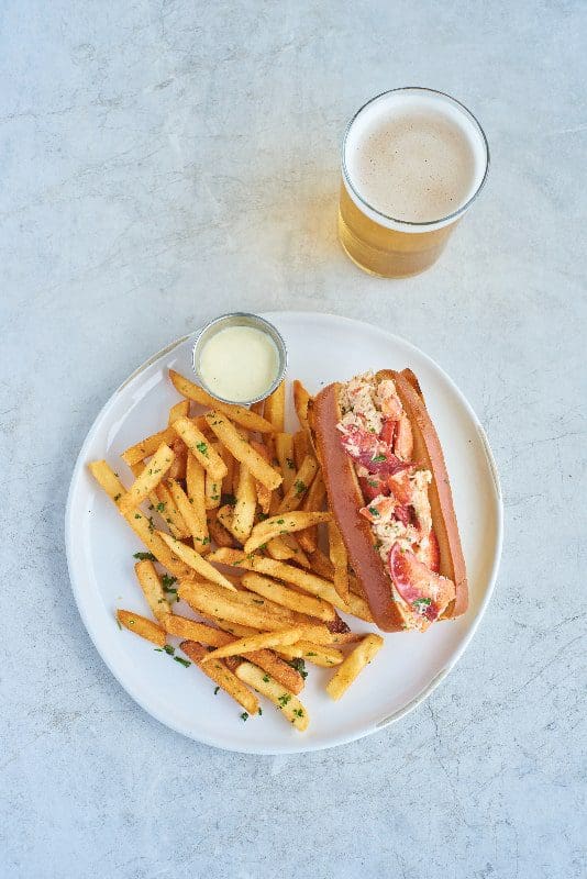 lobster roll soundview greenport