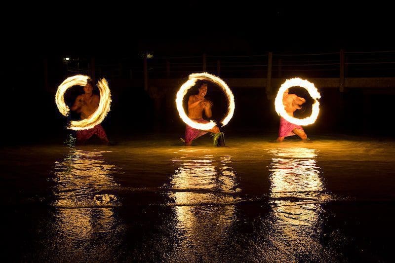 MOOREA beach dancers with fire Tahiti