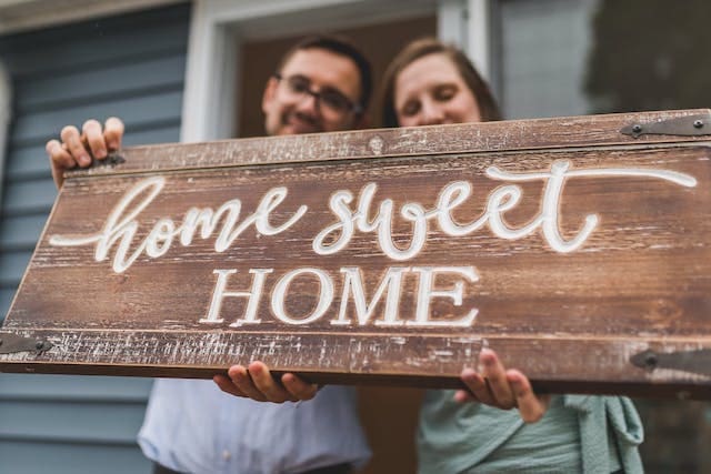home sweet home wooden sign
