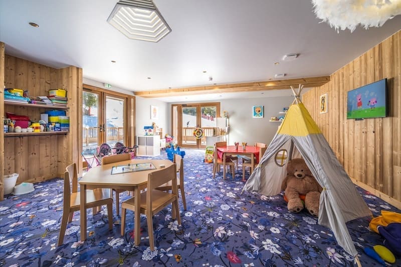 Les Arcs kids room ski resort