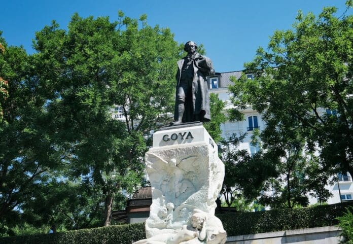 monument to Francisco de Goya is a Spanish sculpture dedicated to the Aragonese painter Francisco de Goya