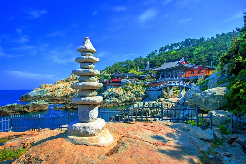 Haedong Yonggungsa Temple and Haeundae Sea in Busan