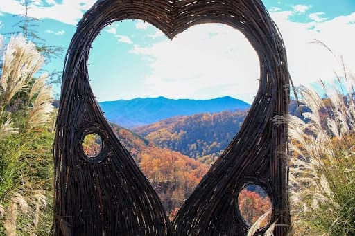 pigeon forge Tennessee heart