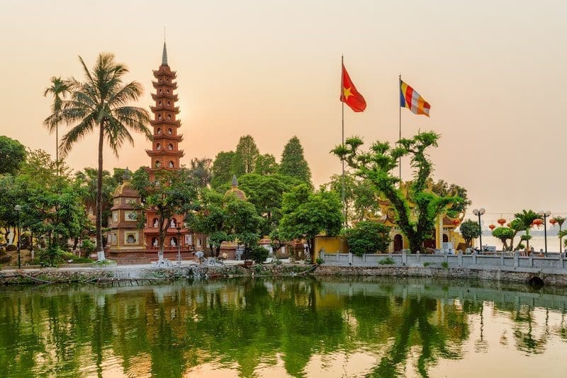 Scenic-sunset-view-of-the-Tran-Quoc-Pagoda-Hanoi-Vietnam