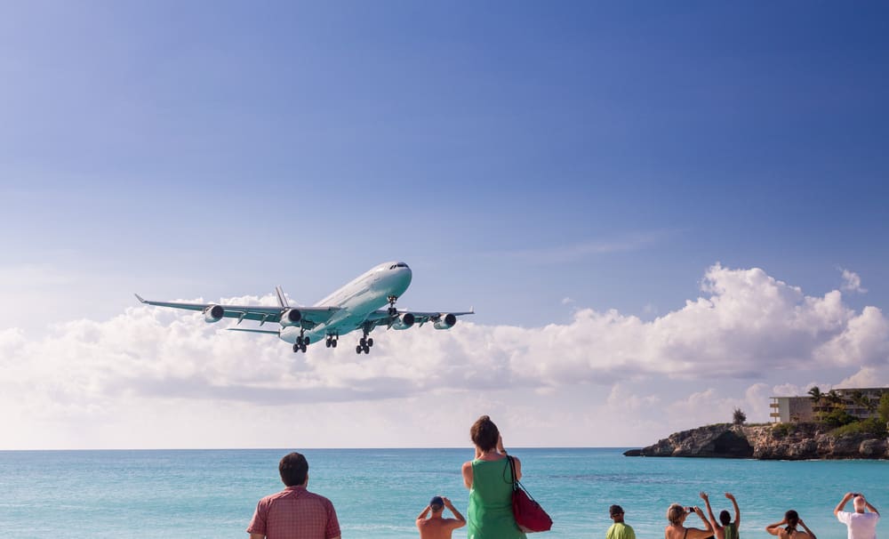 The Best Days to Book International Flights for Savings