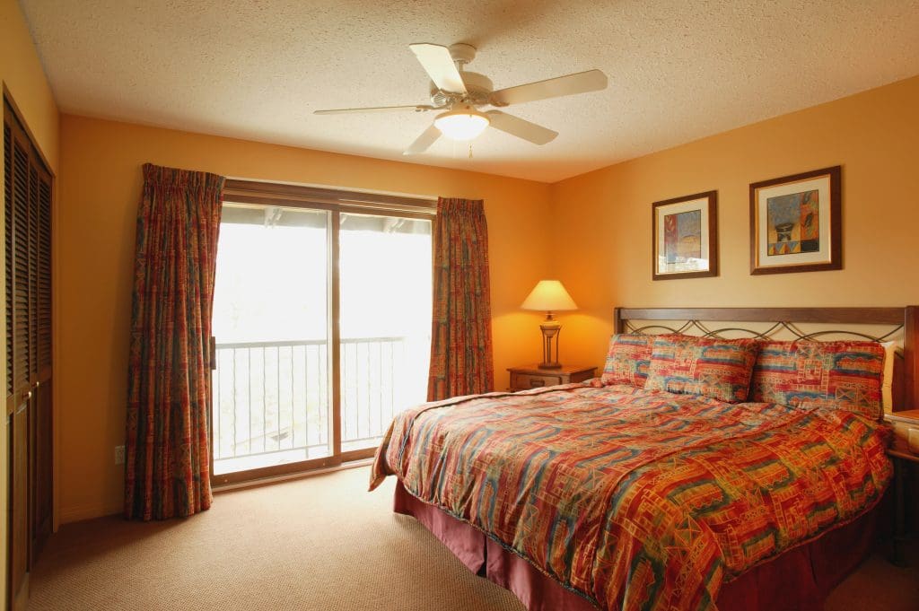 budget-friendly Emerald Coast accommodations